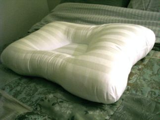 how to choose a pillow for neck pain